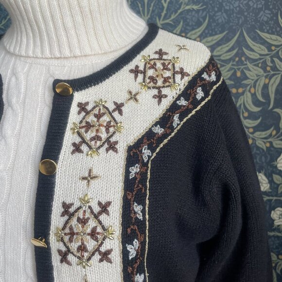 Vintage Grandma Chic Cardigan Black & White Beaded Cotton Ramie Button Up - Picture 3 of 9